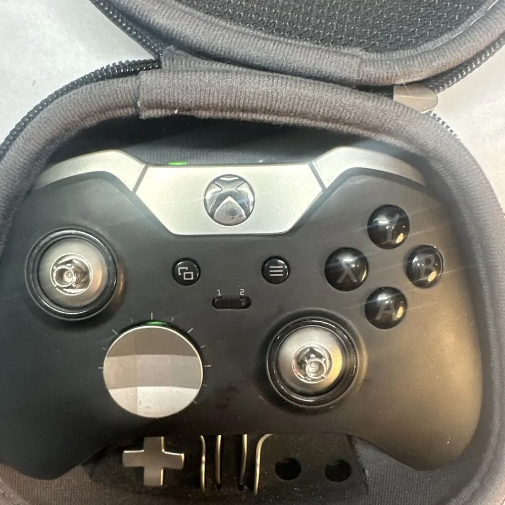 Microsoft Xbox One Elite Series 1 Wireless Controller check description